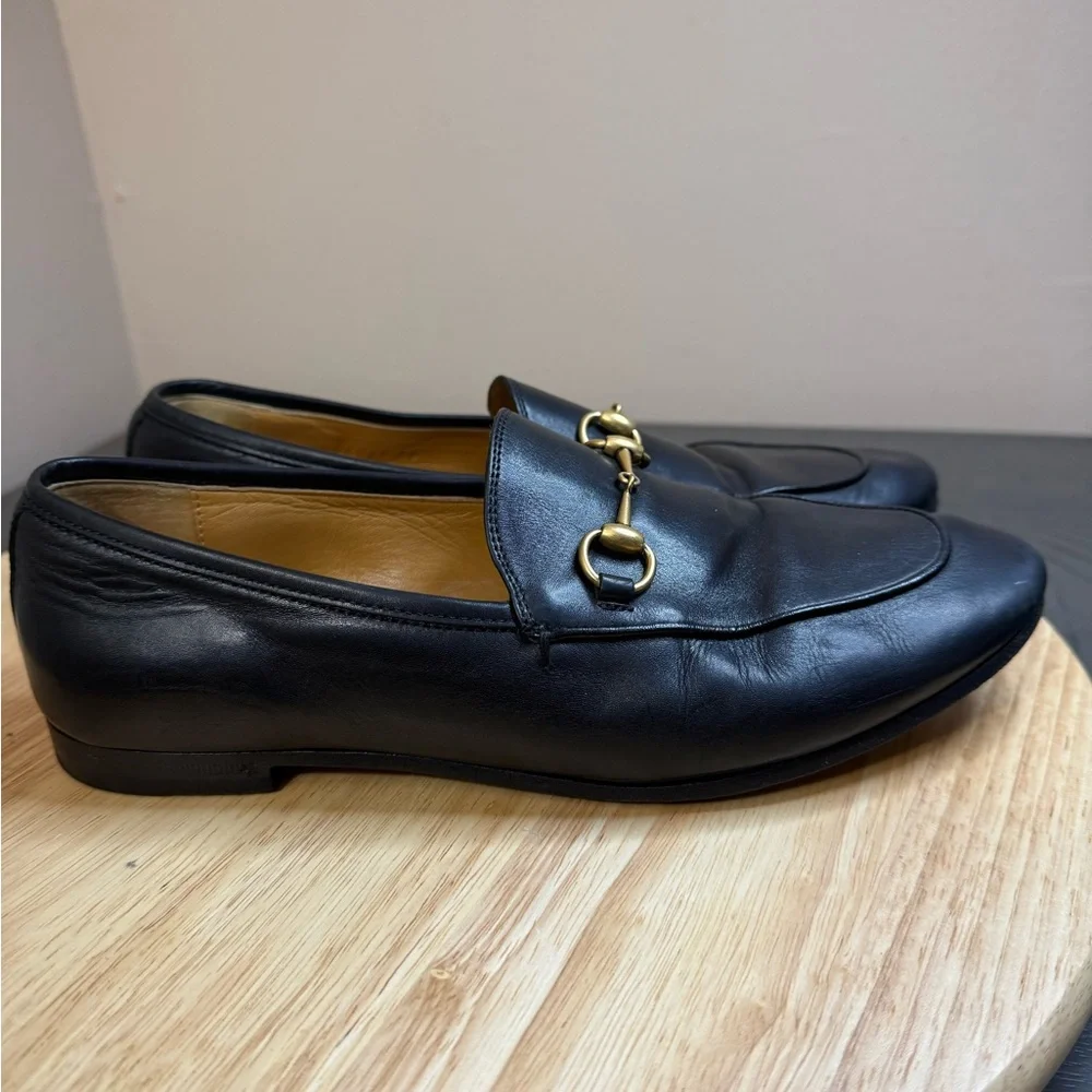 Gucci women’s loafer with Horsebit. - Picture 4 of 15